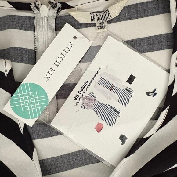 BB Dakota Zamora Black and White Striped Dress Women’s Size 10 Office - Picture 7 of 11